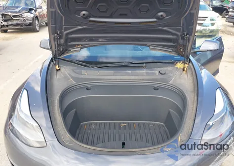 2021 Tesla Model 3 Standard Range Plus Rear-Wheel Drive z USA, uszkodzony, nr VIN 5YJ3E1EA8MF923288